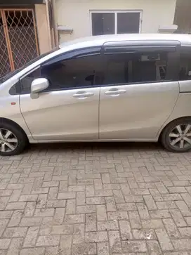 Honda Freed 2009 Bensin