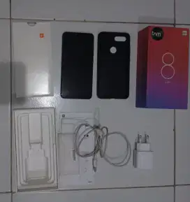 Xiaomi Mi 8 Lite 4/64 fullset Mulus Normal Murah Meriah Nego Sepuasnya