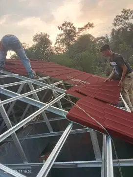 Pemasangan atap baja ringan dan bongkar pasang atap lama ganti baru