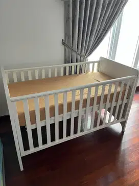 Baby box / baby crib / ranjang bayi merk mothercare kimberly
