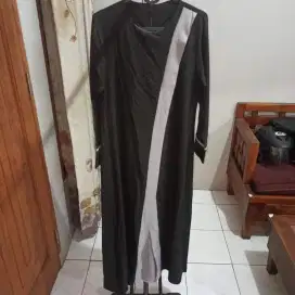 Gamis Wanita dengan Restleting