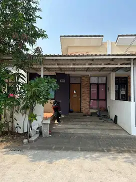 Di kontrakan rumah di Citra Raya Kawasan Villagio cluster bolzano