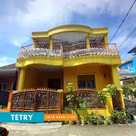 Mayang Pratama, Bekasi Timur. Rumah 2 lt. posisi hoek.