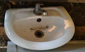 Wastafel Keramik