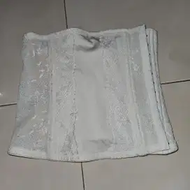 Korset/kemben warna putih bagus