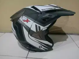 Helm JPX Supermoto NMAX black doff silver