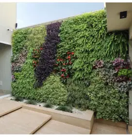 Vertical garden