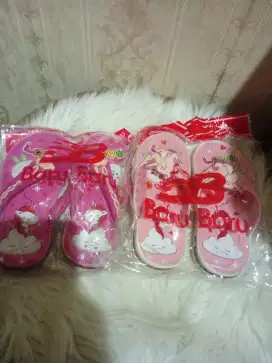 2 pasang harga 15k size 30,31