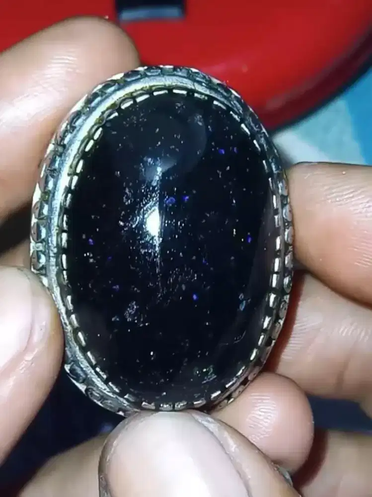 Black opal banten solid