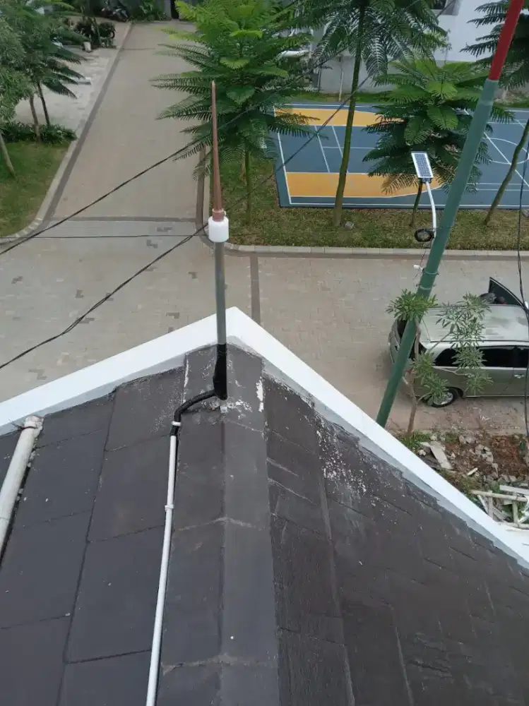 Tukang pasang penangkal petir