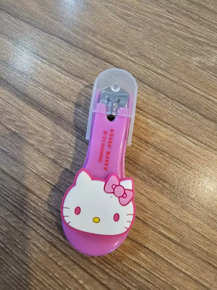 Gunting kuku hellokitty sanrio