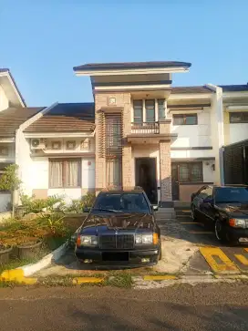 Rumah Tanah Besar di Grand Wisata, Celebration Town, Tambun Selatan