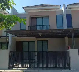 TURUN  HARGA JUAL Rumah Cluster Ruby Delima Utara Row Jalan 2 Mobil