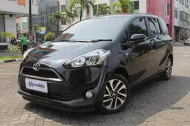 [OLXmobbi] Toyota Sienta 1.5 V Bensin-MT 2018 Hitam (TYT)