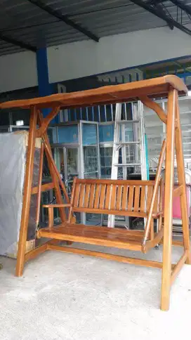 Ayunan kayu jati