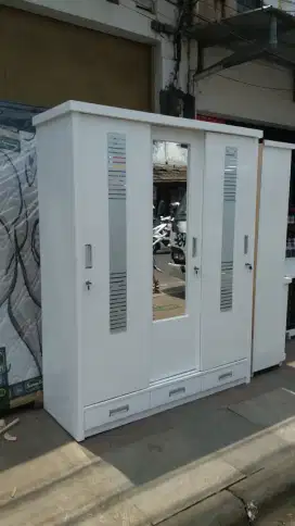 LEMARI PAKAIAN 3 PINTU TRIBLOK PINTU GESER