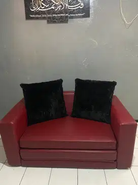 Jual Sofa bed merah 147x81x62cm