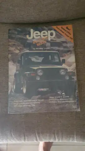 Jeep Owner's Bible Updated edition Mint Condition