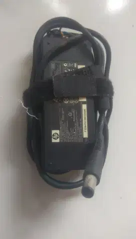 Adaptor leptop hp cq