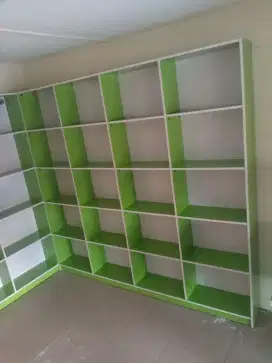 Etalase toko,Rak toko,meja kasir,meja resepsionis, interior toko