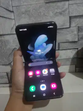 Samsung Z flip 4 no minus 8/512