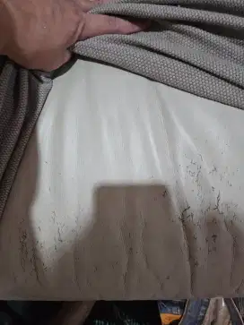 Sofa kulit cream