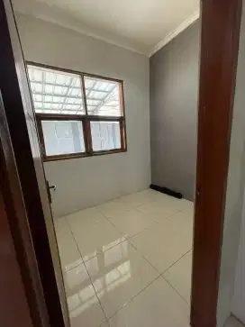 Di kontrakan Rumah Kirana Residence Tamanjaya