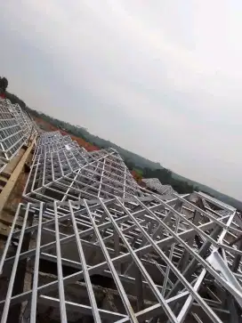 BONGKAR PASANG ATAP LAMA GANTI BAJA RINGAN SNI