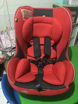 Carseat anak joie
