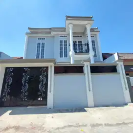 Rumah Baru Mewah di Kawasan Mawar Kota Probolinggo