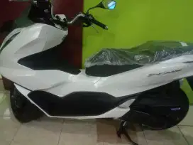 dijual Mtr jarang pake masih orisinil/gres km rendah cuma 500km