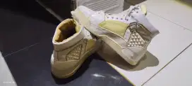 Sepatu cristian Louboutin paris