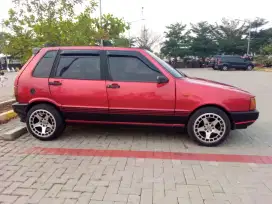 Fiat Uno tahun 1989