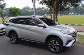 Rental mobil sewa mobil harian bulanan Surabaya