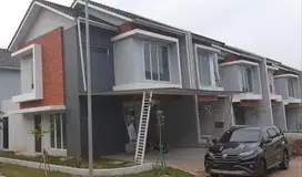 Dijual Rumah 2Lantai Di U House Bintaro Jaya Tangsel