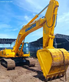 Excavator Komatsu PC300-8 Tahun 2011