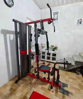 Home gym 1 sisi ada leg pres