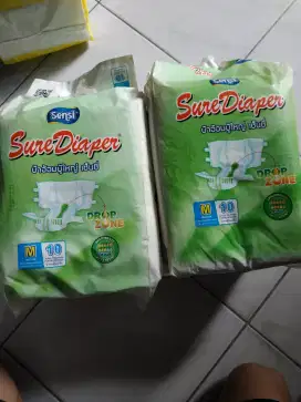 Pampers dewasa model perekat