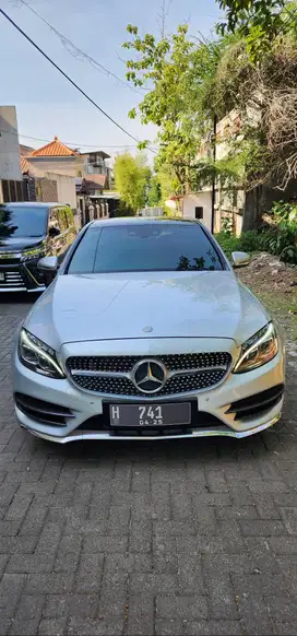 DIJUAL MERCEDES BENZ C300 2017 SILVER CASH NETT 460JUTA