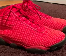 Nike Air Jordan Horizon Red