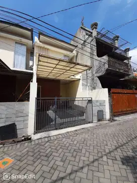 Dijual Rumah Manyar Indah Bagus Terawat Siap Huni 2 Lantai