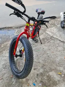 Sepeda Fatbike Fatman United Grind Mtb 26