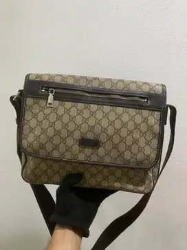 Tas messenger gucci kanvas mix leather (sale) harga net