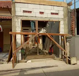 Tukang bangunan