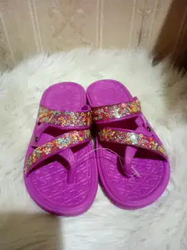 Sendal anak size 32