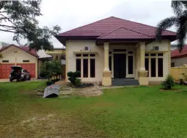 Di jual rumah tanah luas!! tanpa perantara