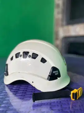 Petzl Helm Putih