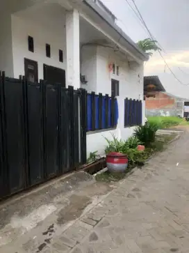 Disewakan  rumah