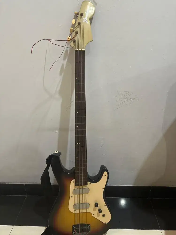 Gitar bass fender