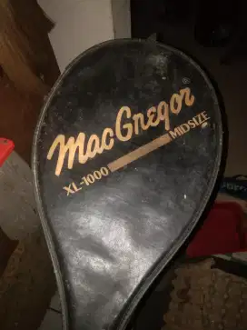 Raket tenis MC Gregor